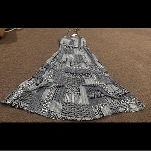 EUC L Elegant Black and White Patterned Dress